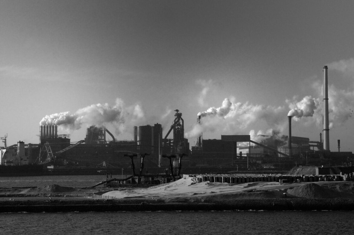 Czym jest wentylacja przemysłowa i jakie są rodzaje?