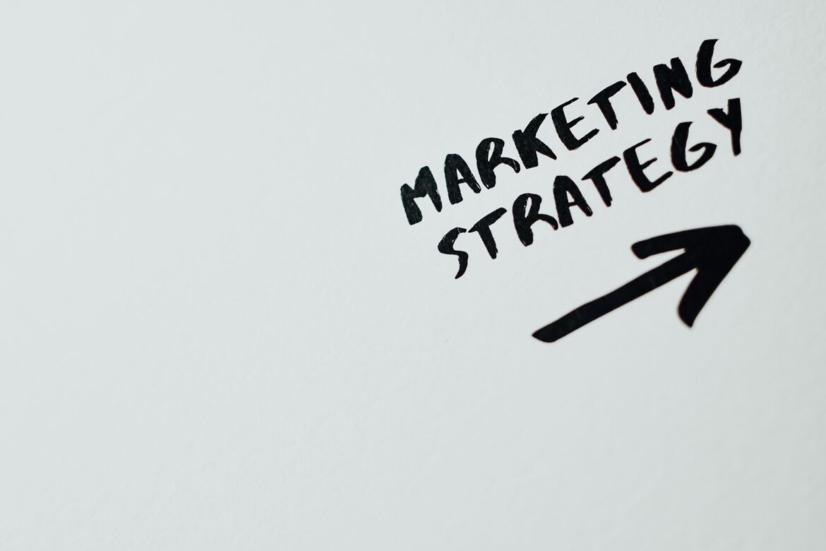 Jak stworzyć strategię marketingową dla małej firmy?