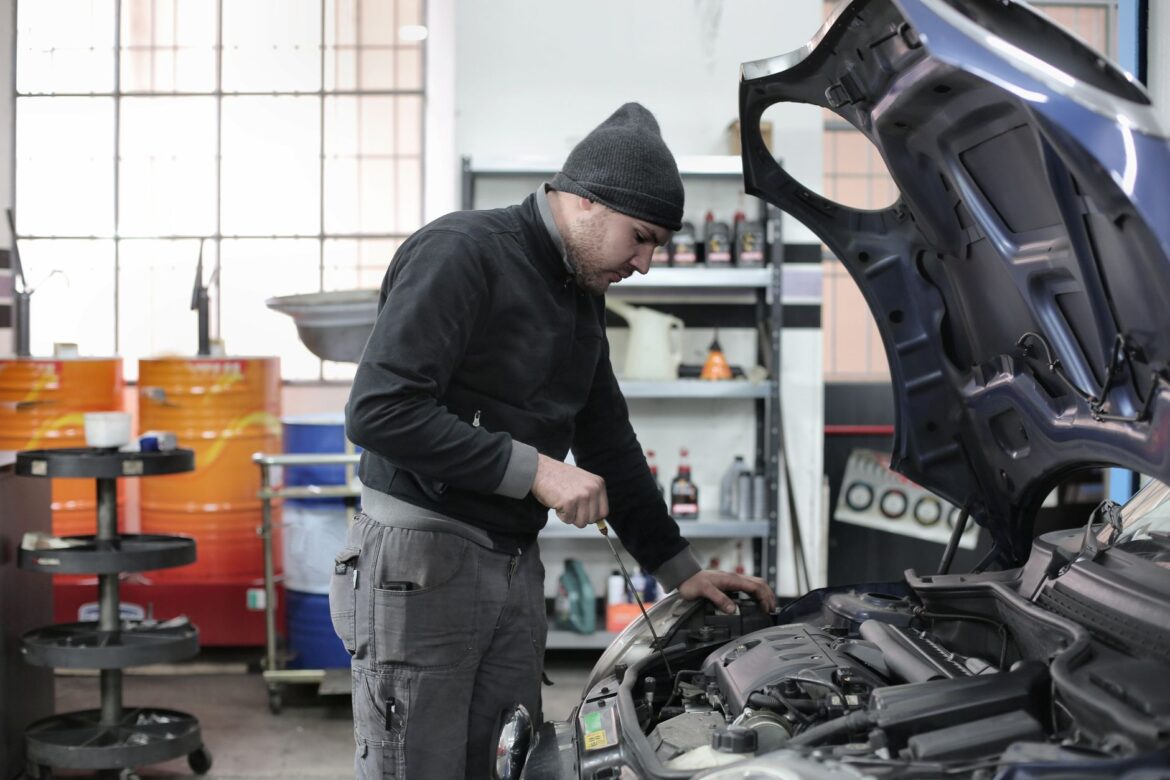 Jak wybrać dobrego mechanika samochodowego?